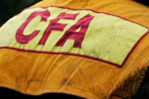 Monash Freeway blaze jams traffic at Endeavour Hills
