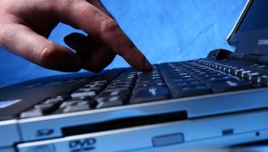 Invader escapes with laptop