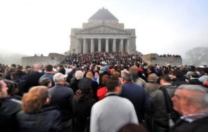 Anzac Day dawn service: Free bus ride extended to Dandenong