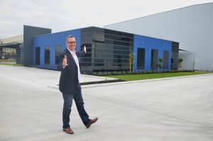 Phoenix floor company’s wall-to-wall success