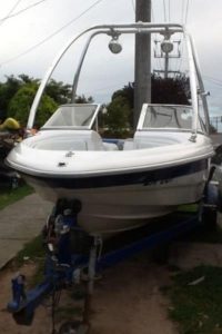 Night dash as thieves steal boat