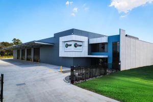 Minister opens new site