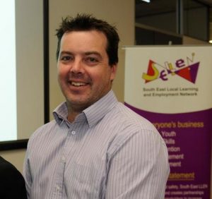 Warning over fake job ads