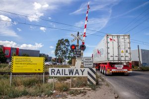 Abbotts Road to stay open