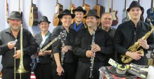 Men’s Shed set to swing