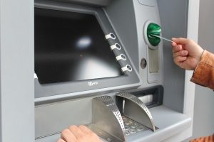 Scuffle as man robbed at ATM