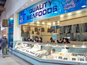 Veteran seafood trader opens store