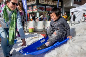Springvale snow draws crowds
