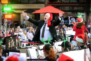 Christmas carols to give good cheer