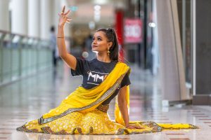 Shop until you drop – Bollywood style