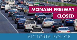 Collision closes Monash Freeway