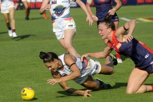 Election pledge for AFLW changerooms