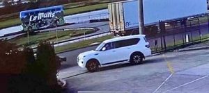 Daylight theft of 4WD