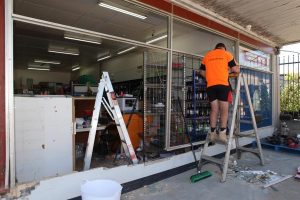 Ram-raiders hit supermarket