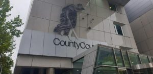 Gumtree car robbers jailed