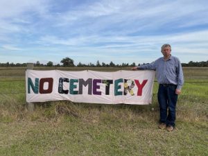 Clash over cemetery site