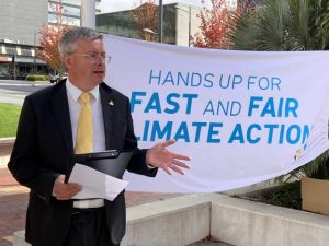 Candidates ‘missing’ on climate change