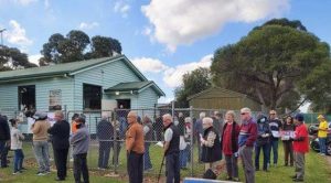 Early voting centres near you