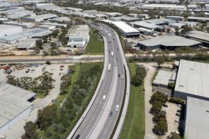 Final bridge beams installed at Pound Road West Upgrade