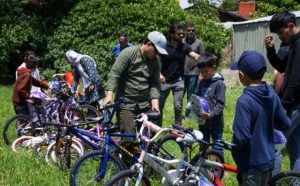 Gifts ride on a ‘brainwave’