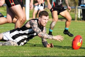 Rivals wind back the clock