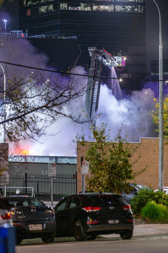 Lonsdale st deals dandenong fire