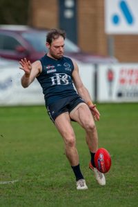 Wickers finish year with a wimper