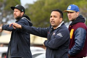 Singh straightens up Dusties