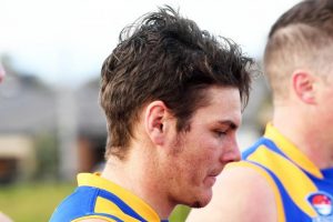 Roscoe re-signs