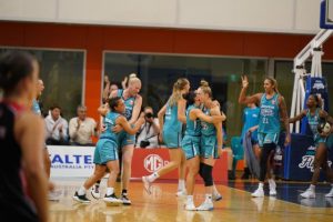 Southside sneak-out with stunning comeback