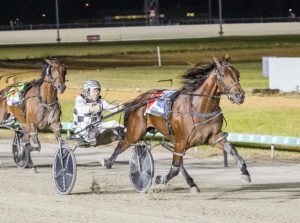 Leap to Fame sets Cranbourne alight with new track record