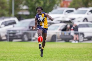 Third-quarter blitz lifts Eagles