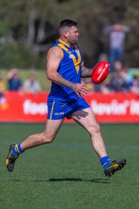 Holty kicks 1300th goal in Lang Lang win