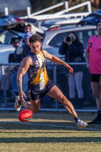 Eagles push Sharks to the limit