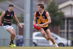 Dandenong continue winning ways