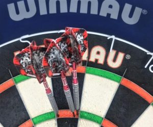 Noble Park fires warning shot in tight round three of darts