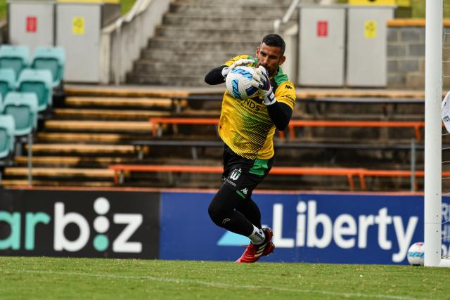 Dandenong Thunder Signs Veteran Goalkeeper Jamie Young in Major NPL Coup