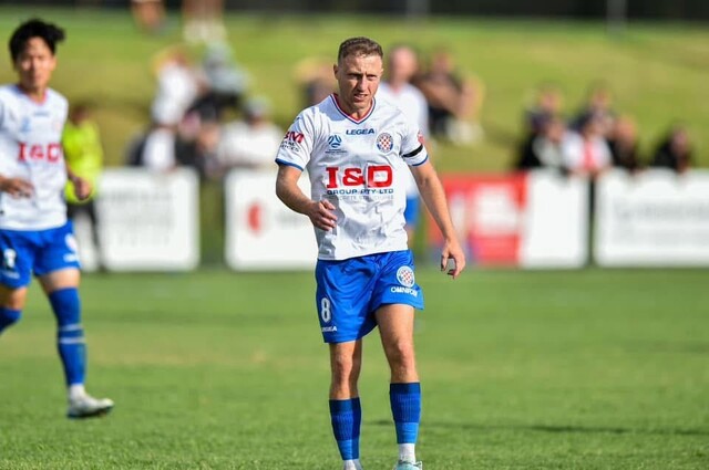 Dandenong City Thrash Green Gully in Goal Fest