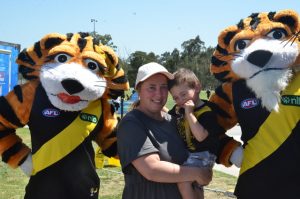 VFL Tigers hit Holm Park
