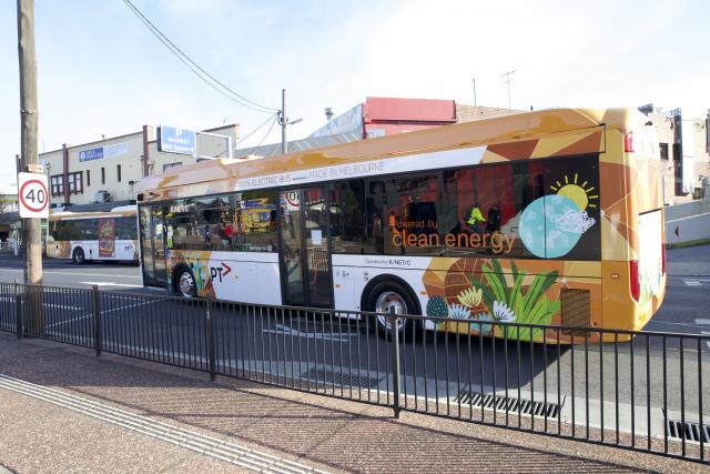elecbus_284950_01.jpg