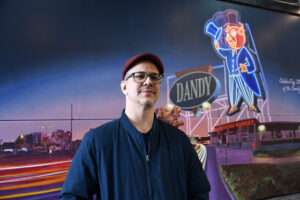 Muralist dips lid to Dandy Pig