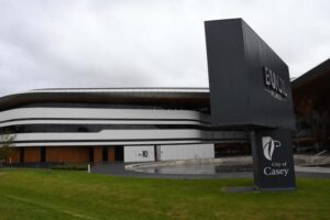 Communication below par