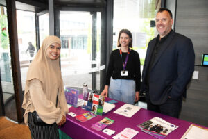 Sign of the times: Record crowd expected at Bring Your Bills