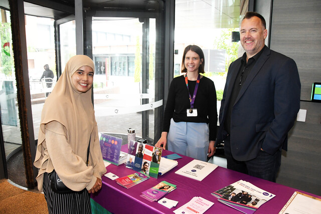 Sign of the times: Record crowd expected at Bring Your Bills